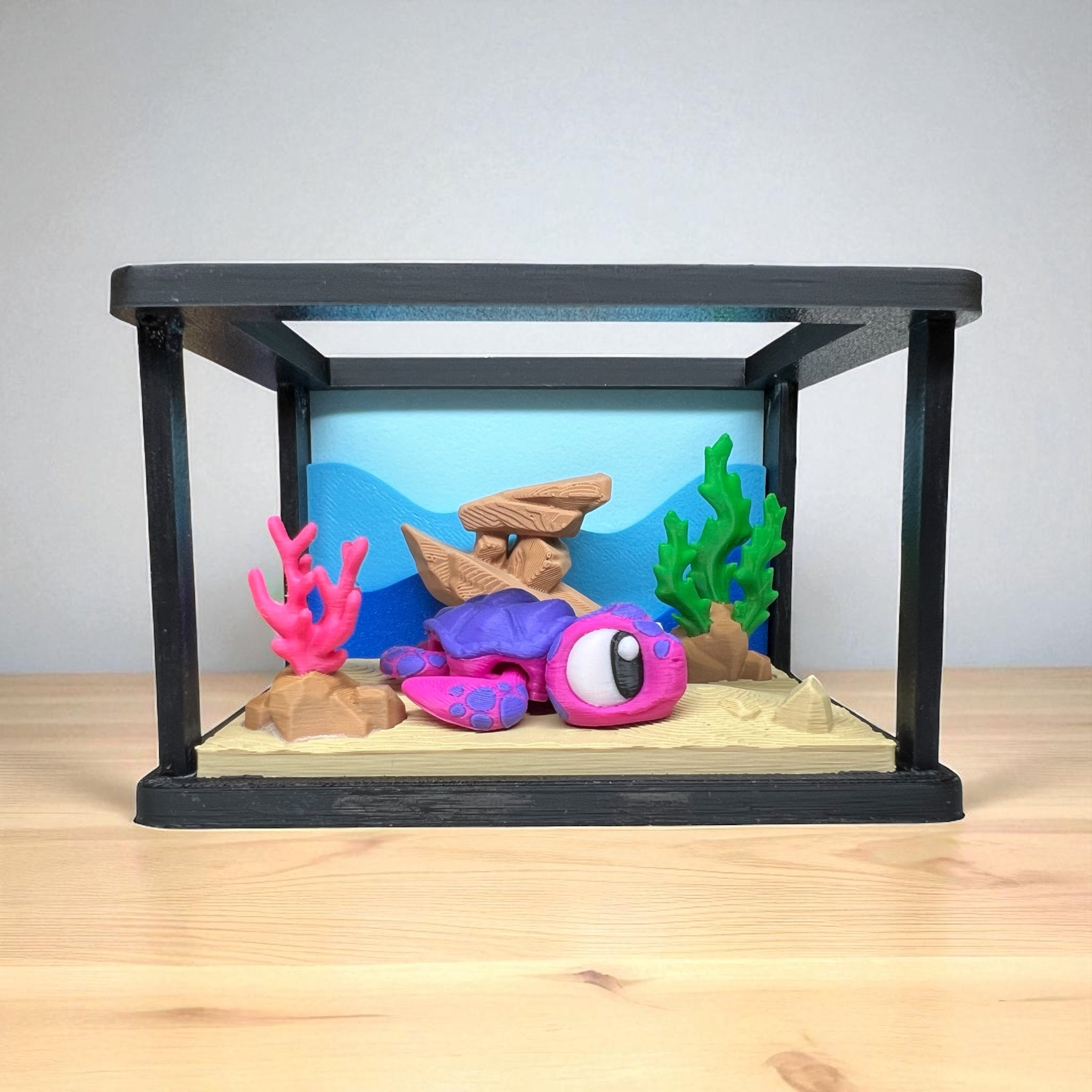 Mini Aquarium + Your Choice of Ocean Critters