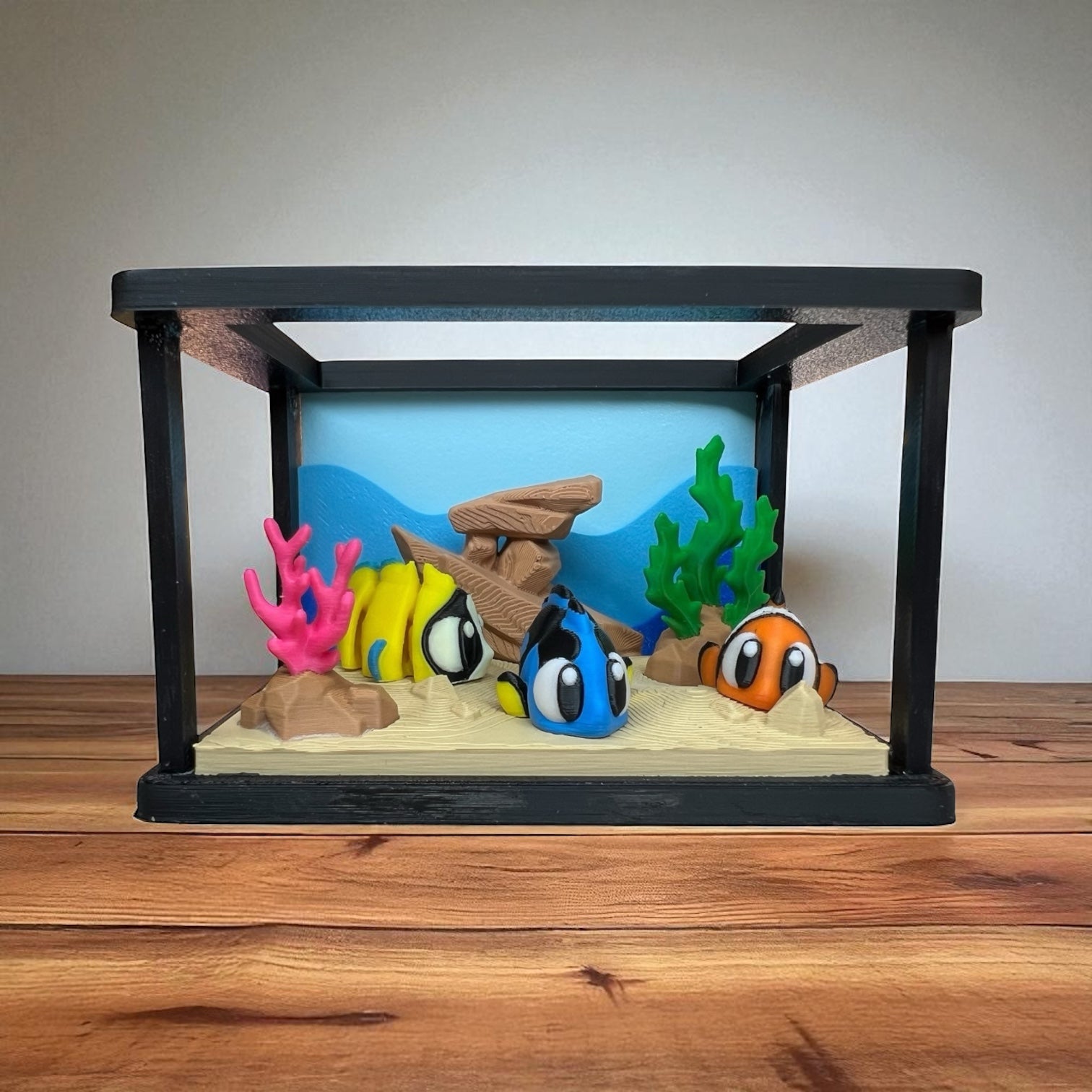 Mini Aquarium + Your Choice of Ocean Critters